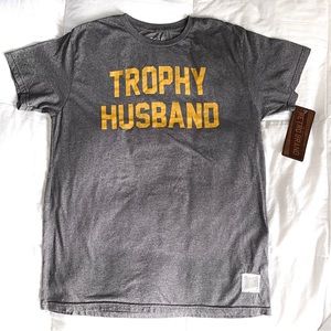 NWT Trophy Husband yellow screenprinted men’s heather gray t-shirt “Retro Brand”